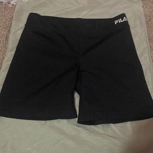 Women’s fila running shortsv